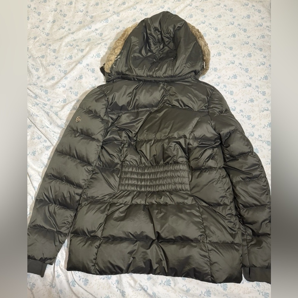 Michael Kors Puffer Jacket with Fur Hood - Picture 2 of 6